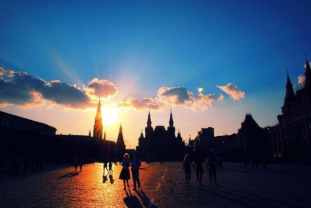 10 самых увлекательных летних экскурсий по Москве
