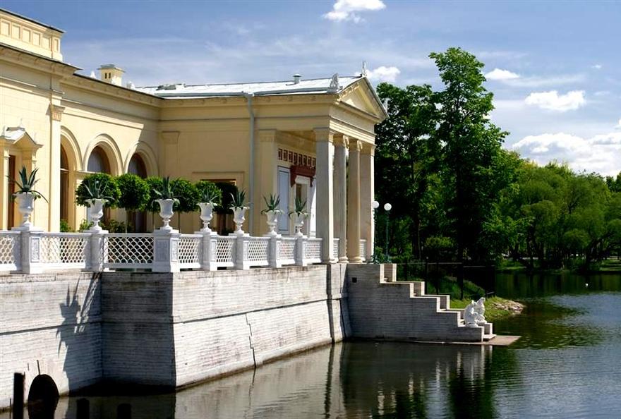  В Петергофе открываются после реставрации «Царицын павильон» и «Ольгин павильон»	