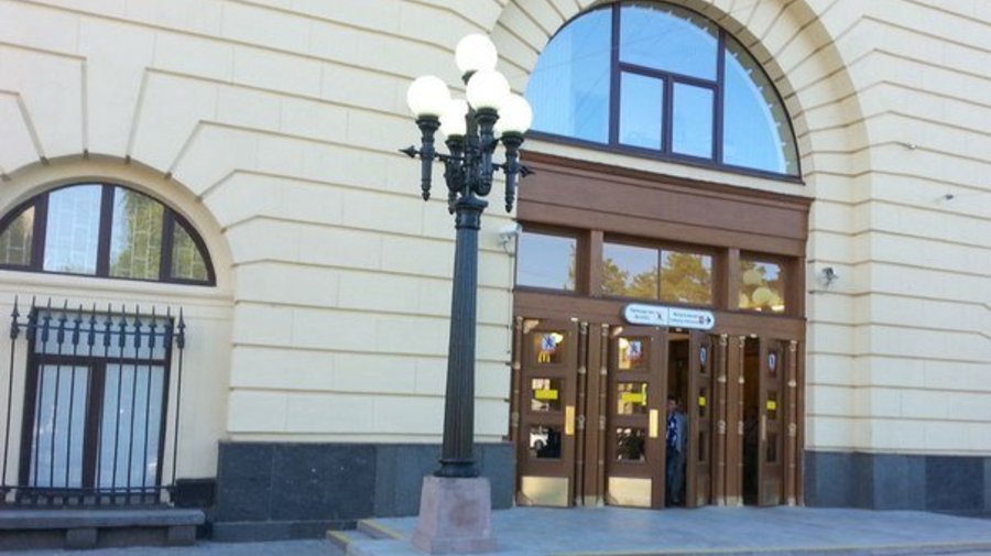 Двери «Пушкинской» открыли после ремонта