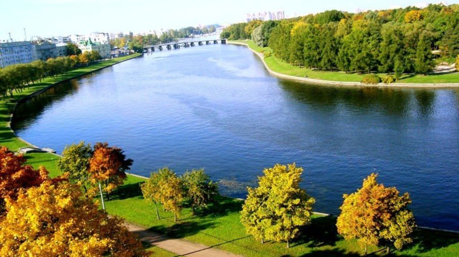 На Крестовском острове сделают амфитеатр и велодорожку