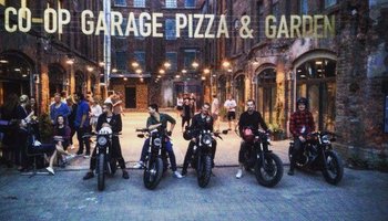 Co-op Garage с байками и пиццей с тульским пряником