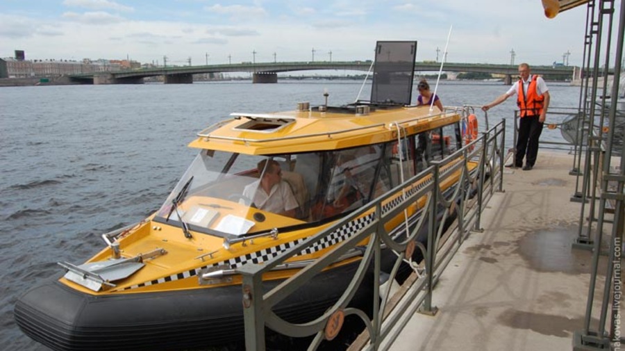 Стоимость проезда на петербургских аквабусах подешевеет