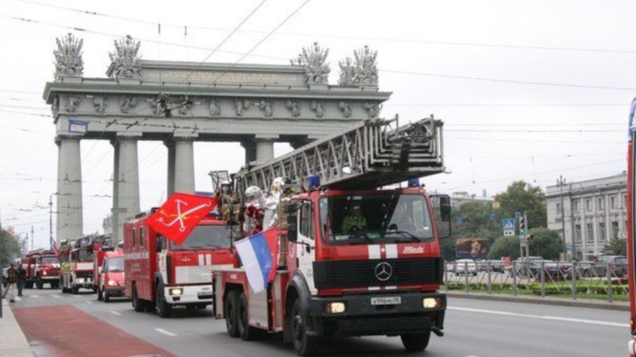 В Петербурге пройдет парад старинных и современных пожарных машин
