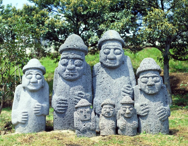 В парке «Сосновка» появятся традиционные каменные корейские скульптуры