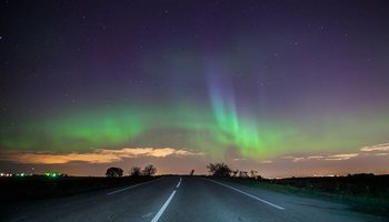 Фото дня: северное сияние в Петербурге