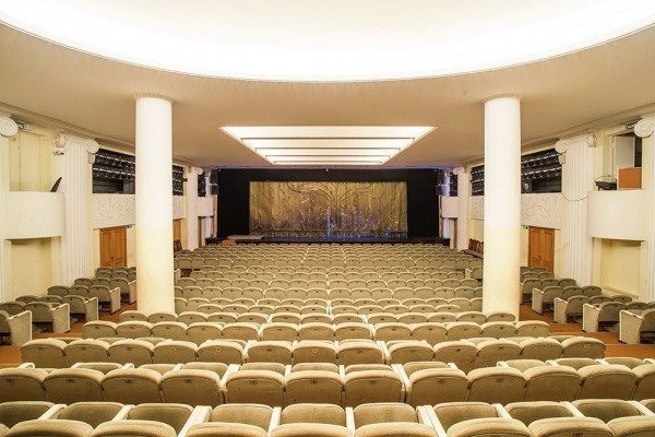 Билеты в театр «Приют комедианта» распродадут с 50% скидкой