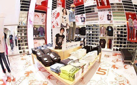 Первый магазин японского бренда одежды Uniqlo откроют в городе в декабре
