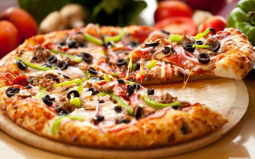 В итальянской пиццерии «Пицца на Дом» действует скидка 35% на все меню