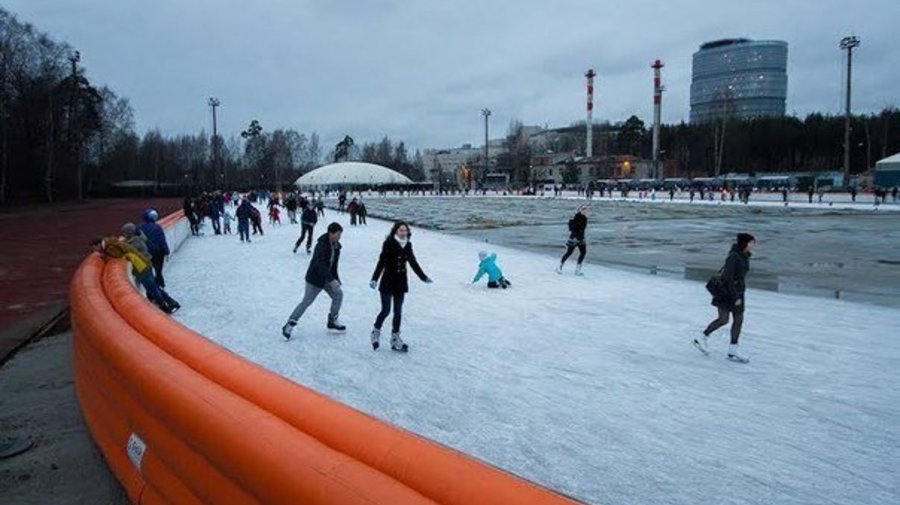 Самый большой каток в городе откроют в декабре