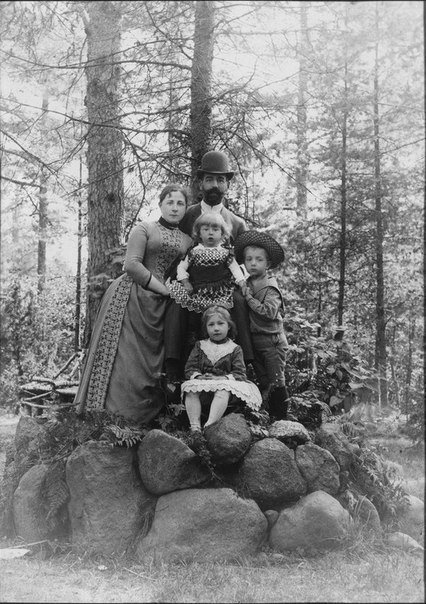 Фотовыставка «Частная жизнь. Семейный альбом из собрания РОСФОТО»