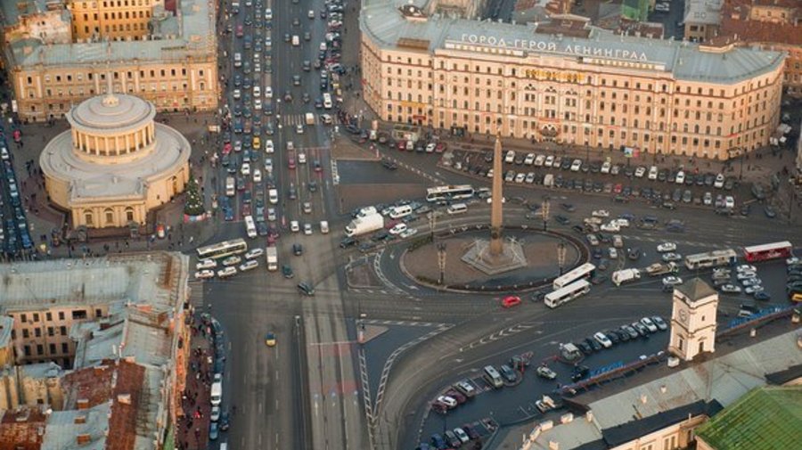 Санкт-Петербург могут переименовать в Ленинград