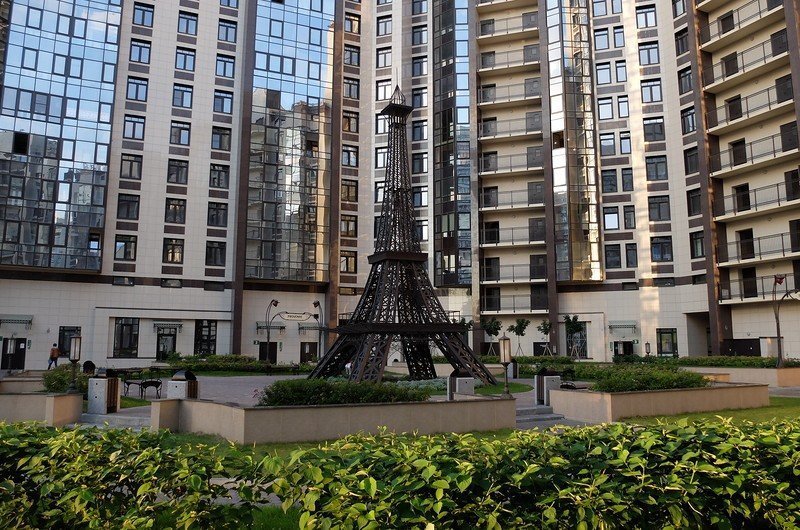 Парижский дворик