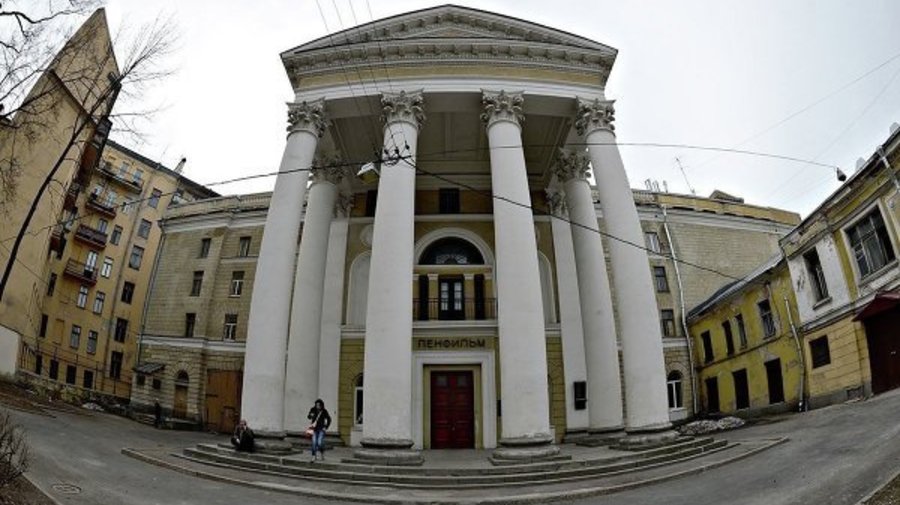 Прогулка по парадоксальной Петроградке