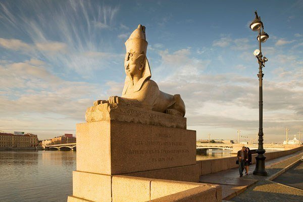 Петербургские сфинксы на Университетской набережной