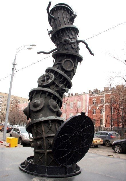Необычные памятники москвы