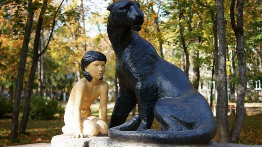 Памятник Маугли