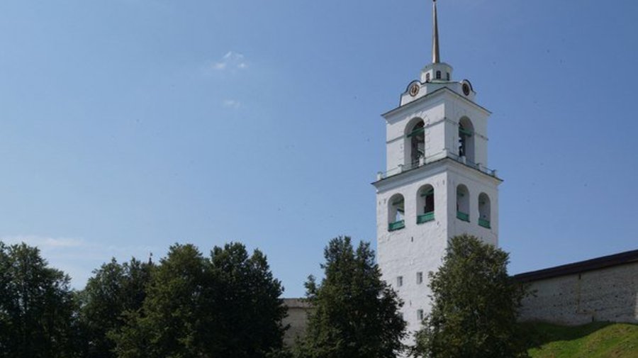 Колокольня Троицкого собора