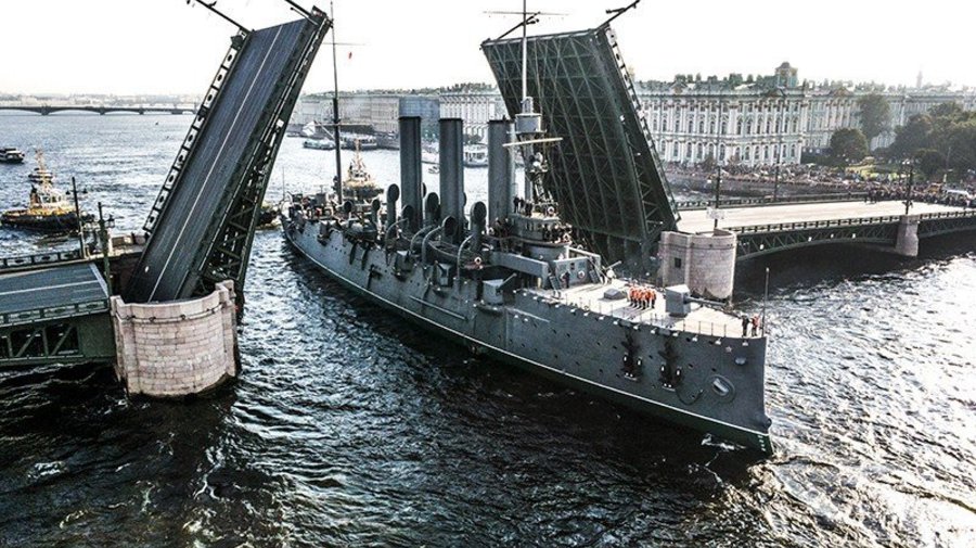 «Аврора» примет участие в параде кораблей в Петербурге