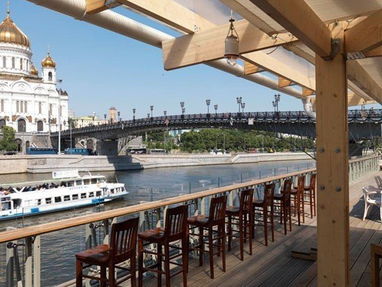 Топ-6 ресторанов Москвы на воде