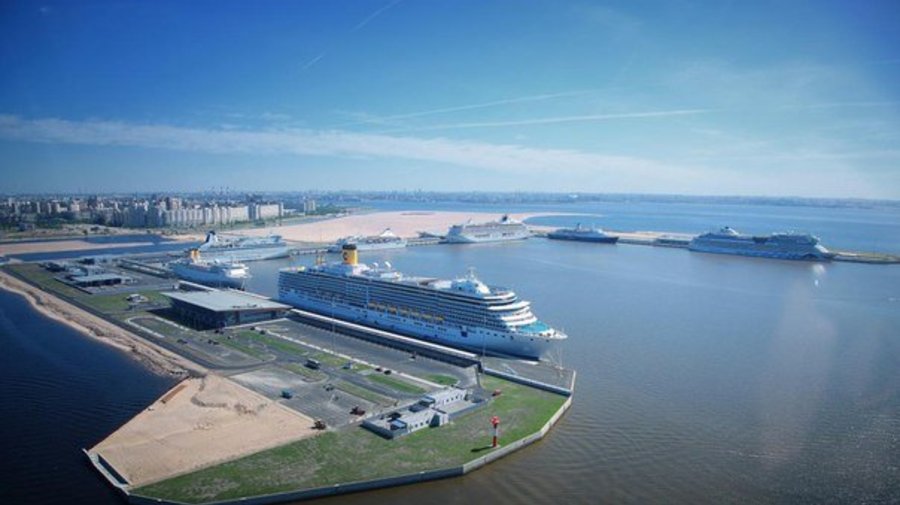 В пассажирском порту Петербурга открыли сезон навигации круизных лайнеров