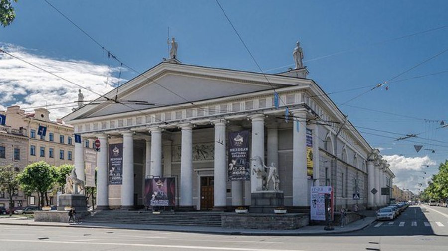 Манеж откроют раньше срока для лекций по искусству