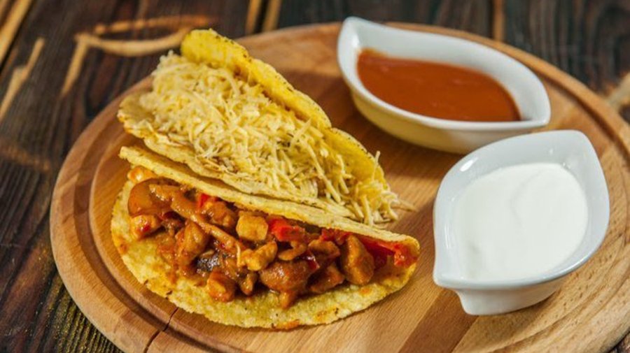 Кафе-бар 2Taco & Co с супом ацтеков и разнообразными тако