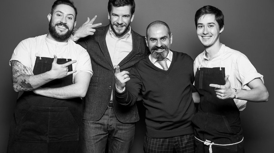 Знаменитый ресторатор Арам Мнацаканов набирает персонал в Probka Cafe
