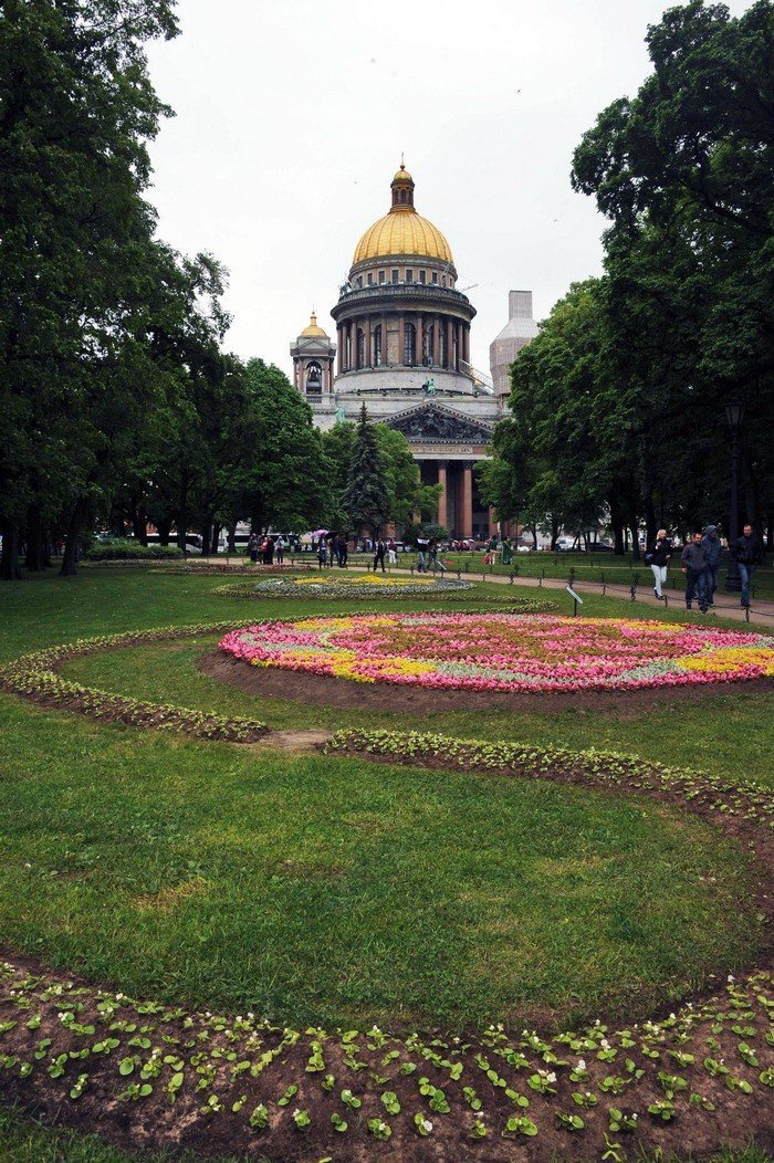 Фестиваль цветов в Александровском саду