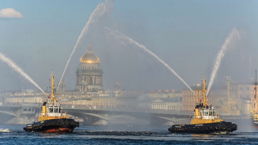 Вальс буксиров на Неве горожане увидят в выходные