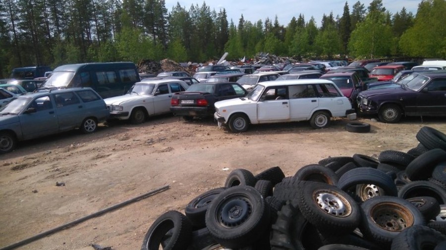 На границе с Финляндией распродадут отечественные автомобили по минимальной цене