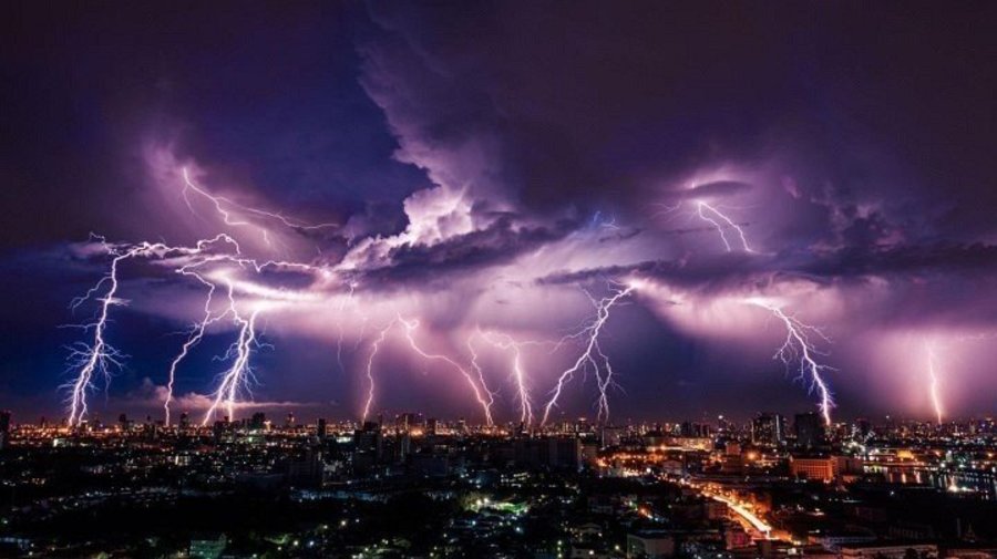На Петербург завтра обрушится московский шторм