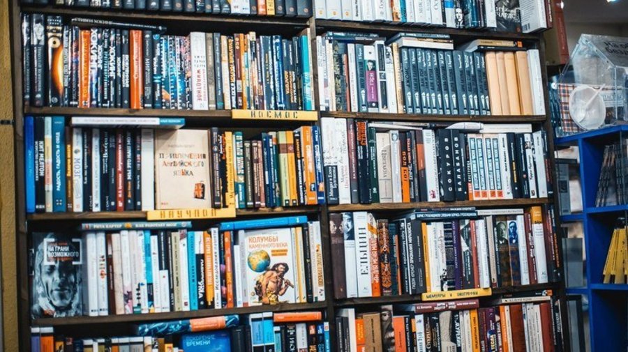 Большая распродажа книг с 50% скидкой проходит в магазине «Все свободны»