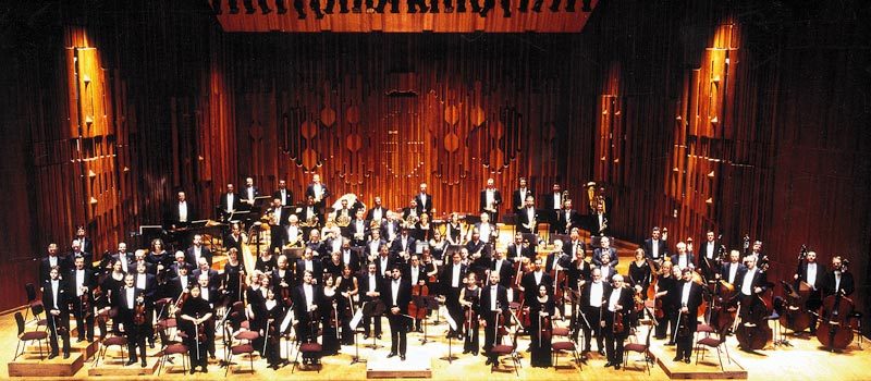 The Royal Philharmonic Concert Orchestra и хор Metro Voices в Петербурге