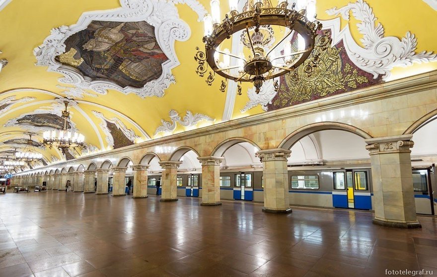Самые запоминающиеся станции московского метро