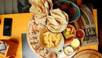 Гид по лучшим недорогим кафе около «Маяковской»