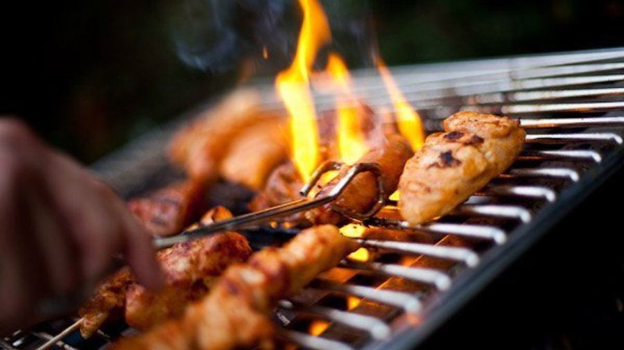 Фестиваль барбекю Fire & Meat
