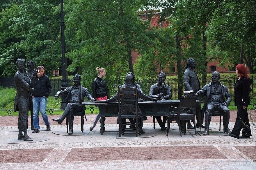 «Зодчие» — первые строители Петербурга