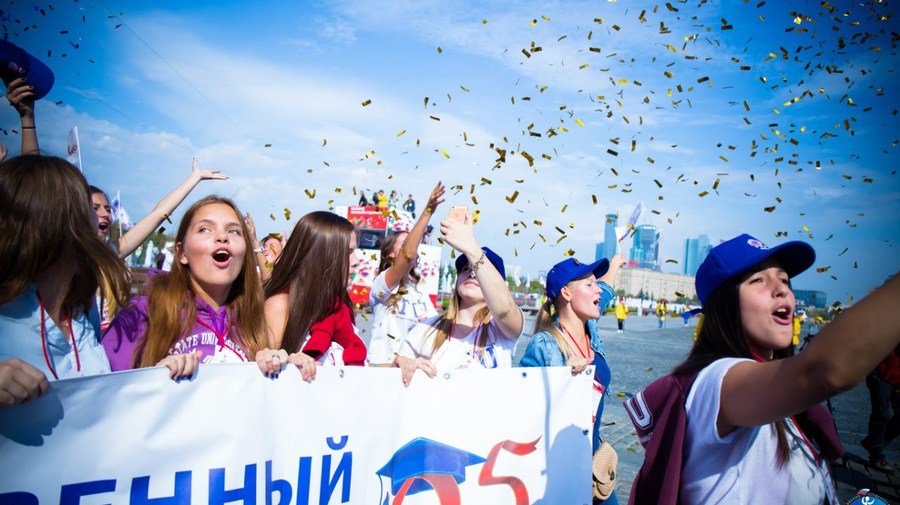 По Невскому впервые пройдет парад студентов