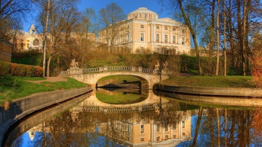 Павловский дворец