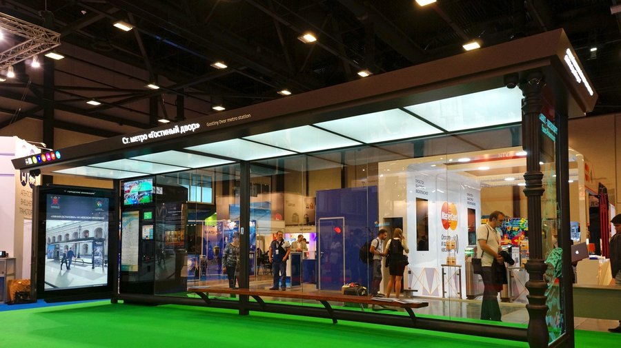 Умная остановка с Wi-Fi и зарядкой для смартфонов заработает в ближайшие дни 