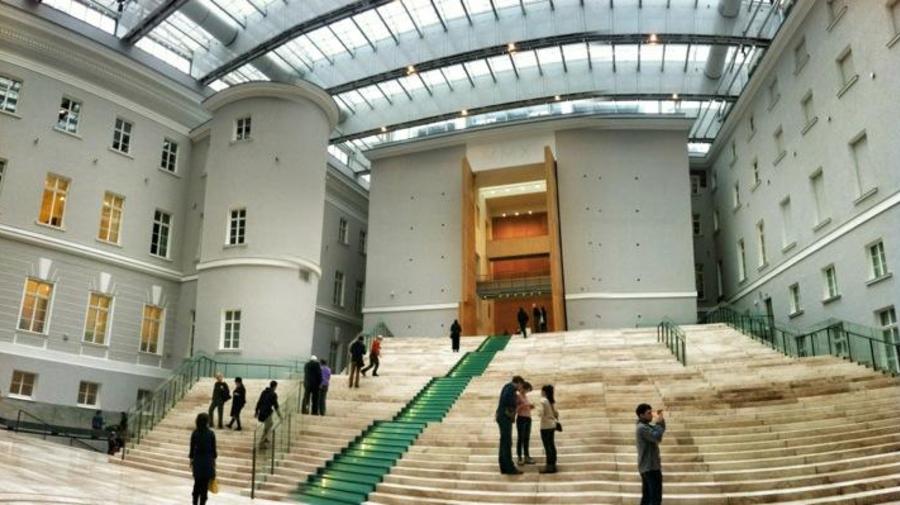 Главный штаб будет работать бесплатно в честь дня рождения музея
