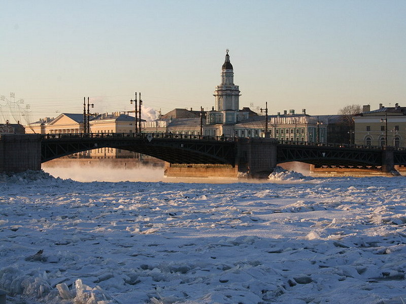 Прекращают разводку мостов