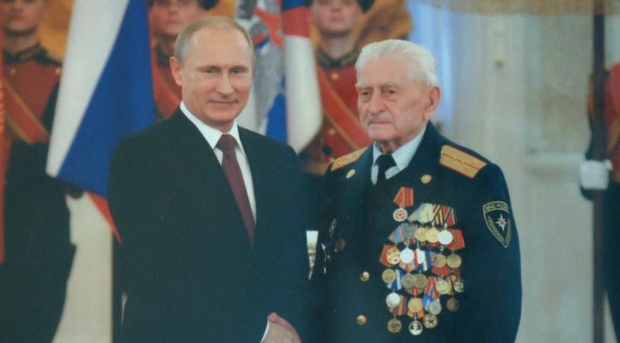 Ветеран войны, снайпер и писатель Григорий Юркин отметил своё столетие