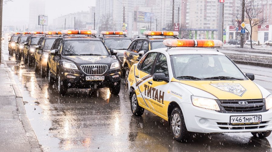 В Петербурге отметили 25-летие частной охранной деятельности большим автопробегом