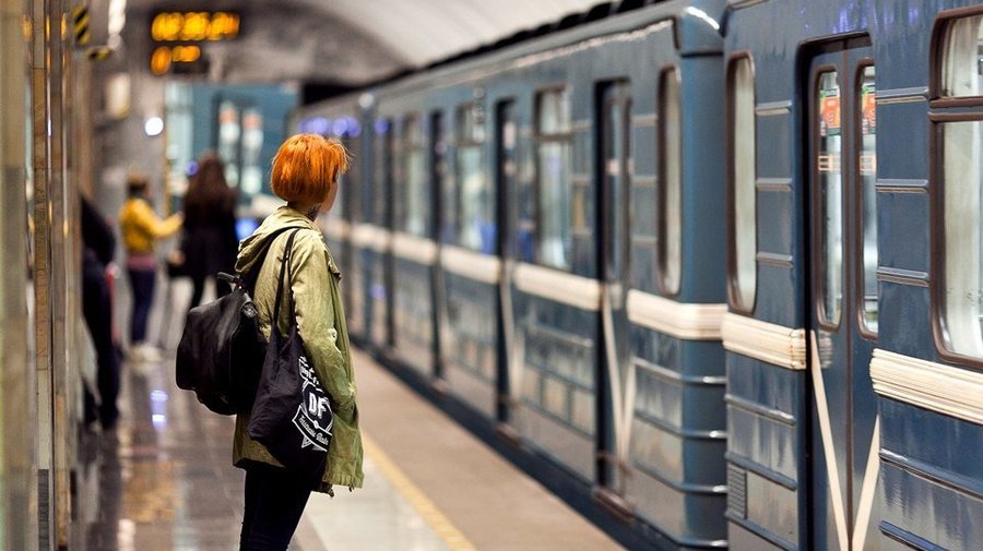 Прокатиться в ночном метро