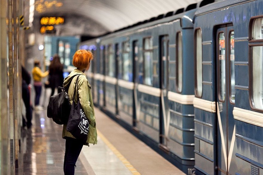 Прокатиться в ночном метро