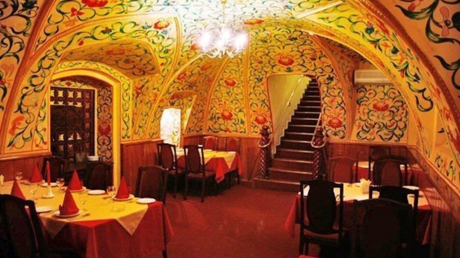 http://gorod.afisha.ru/archive/historical-restaurants-part2/
