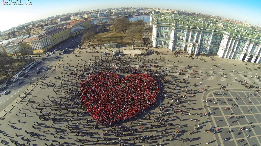 Гигантское живое сердце города появится на Дворцовой