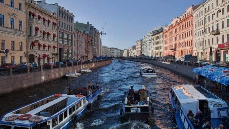 В июне в Петербурге не будет водных экскурсий