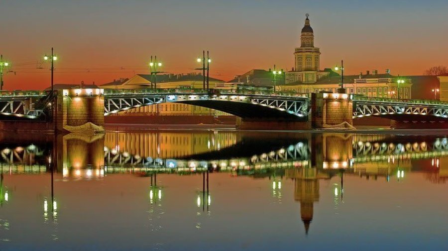 Петербуржцы впервые смогут увидеть разводные механизмы Дворцового моста